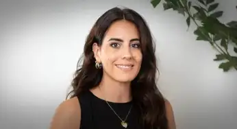 Gavilán, Gabriela