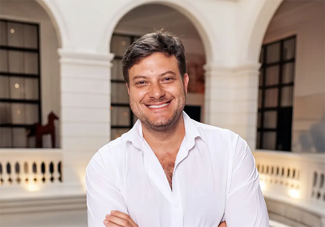 conectividad aérea representando el crecimiento del turismo paraguayo.
