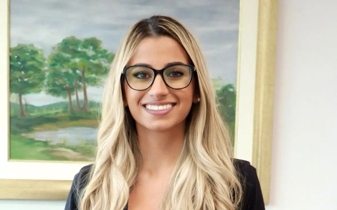 Murto Samaniego, Elena