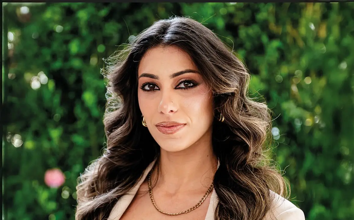 Murto Samaniego, Laura