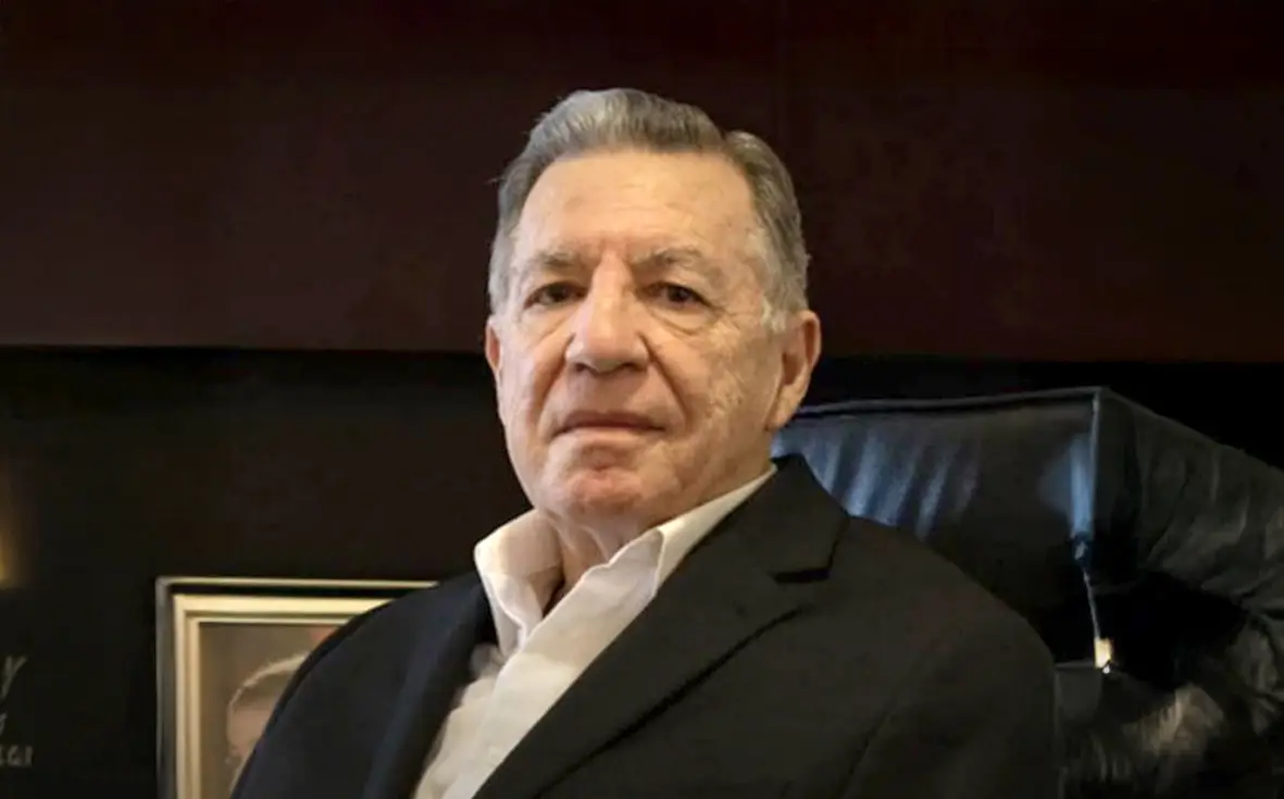 Cameroni Cendra, Ricardo